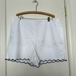 Ann Taylor White Scalloped Shorts